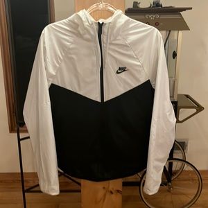 Nike Women’s Windbreaker